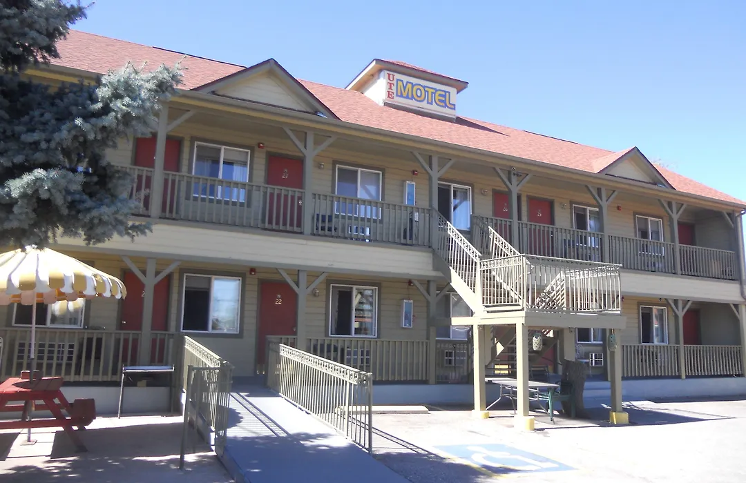 Ute Motel-1