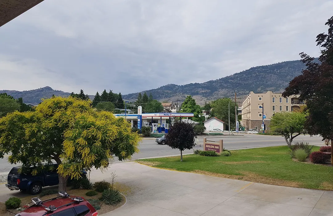 Avalon Inn-1