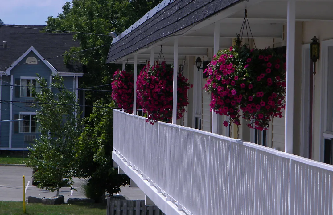 Fairway Inn By The Falls-1
