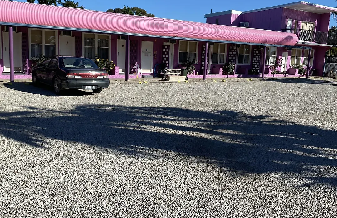 Paddle Steamer Motel-1