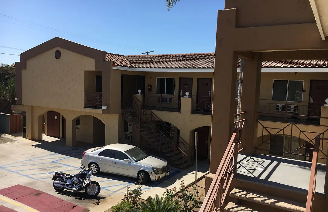 Crescent Inn-1