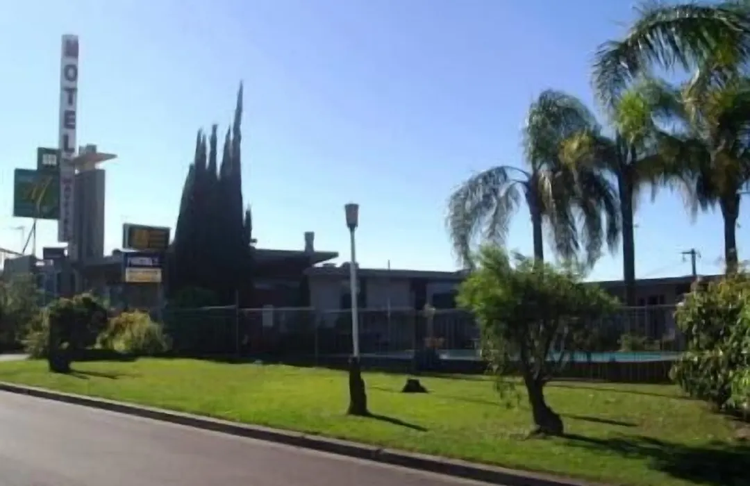 Mayfield Motel-1