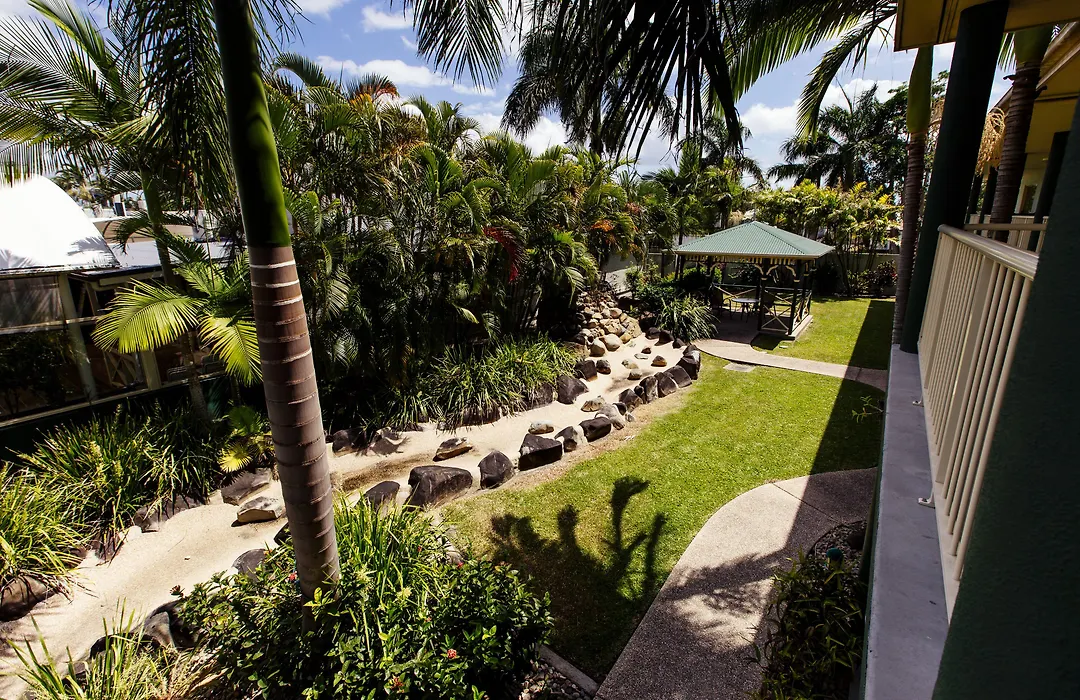 Shamrock Gardens Motel-1