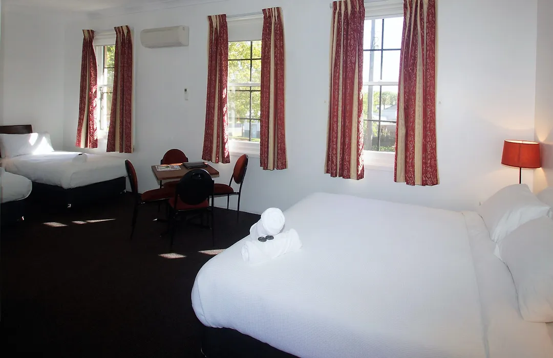 Seaton Arms Motor Inn-1