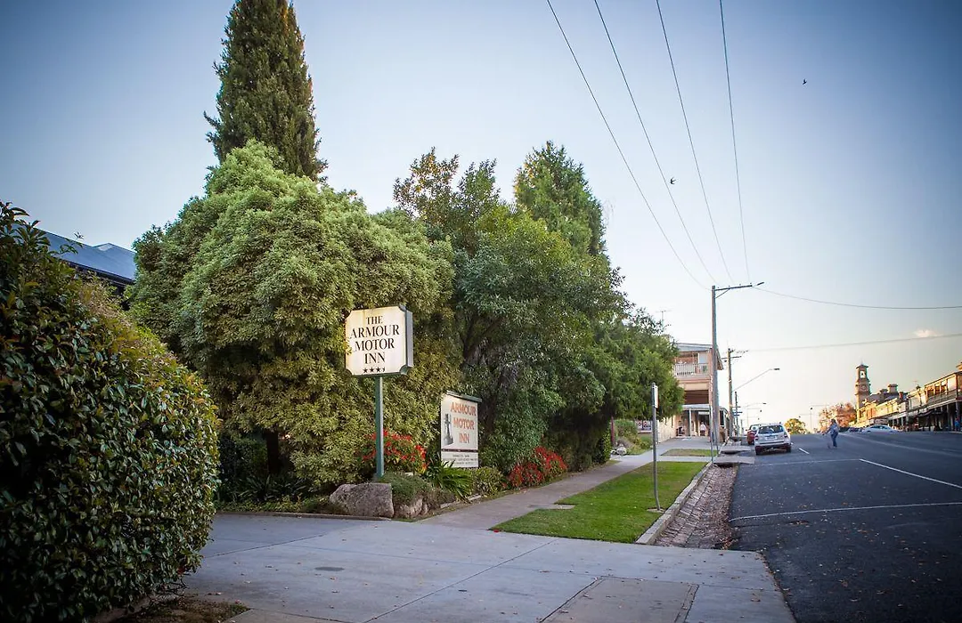 Armour Motor Inn-1