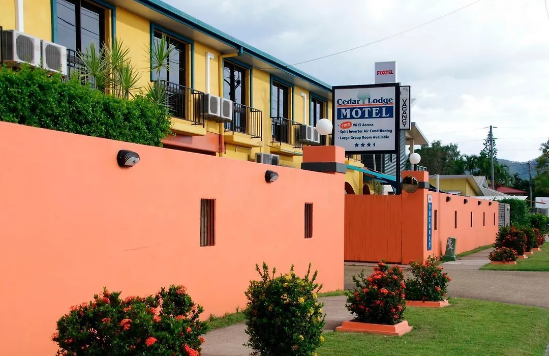Cedar Lodge Motel-1
