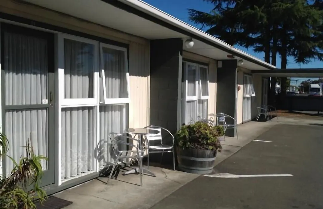 Camberley Court Motel-1