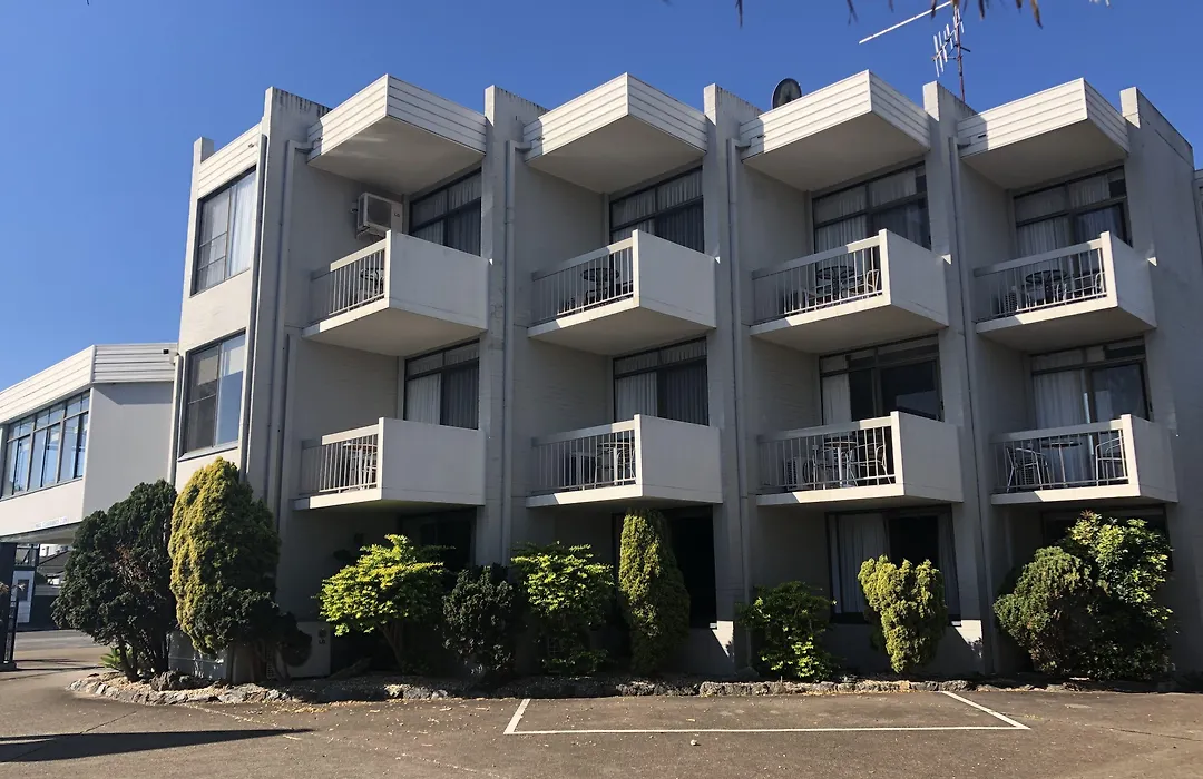 East Port Motor Inn-1