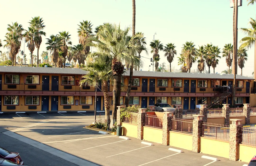 Orange Show Inn-1