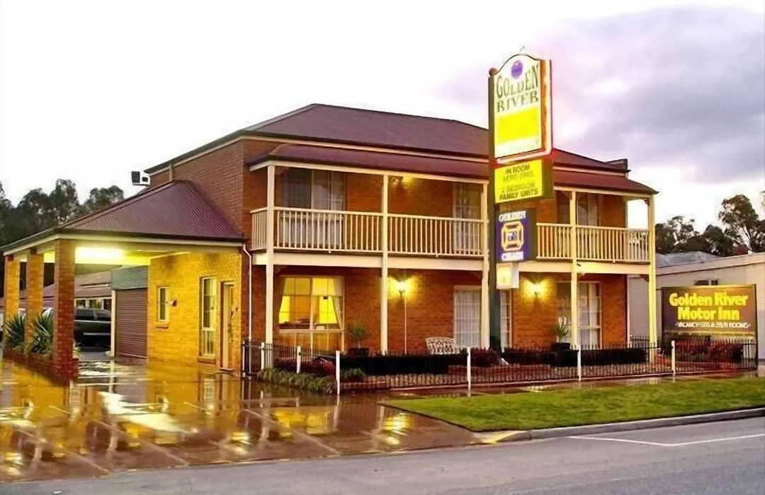 Golden River Motor Inn-1