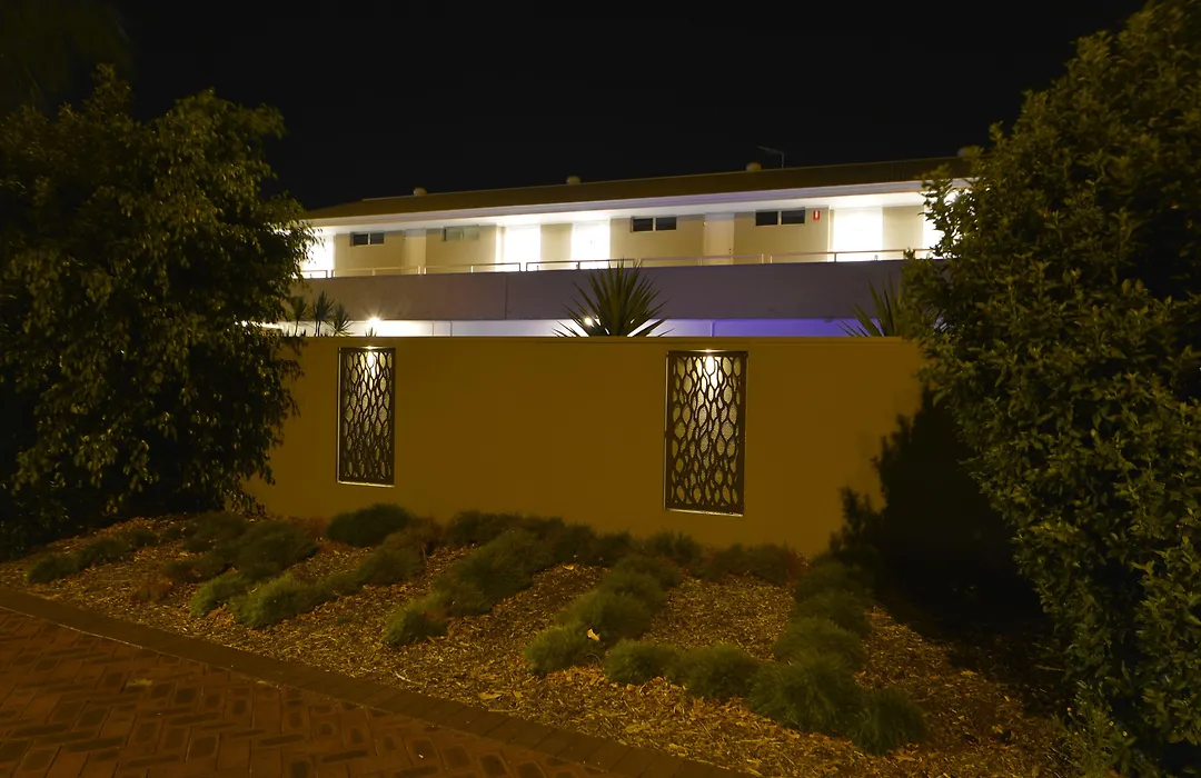 Bentley Motel-1