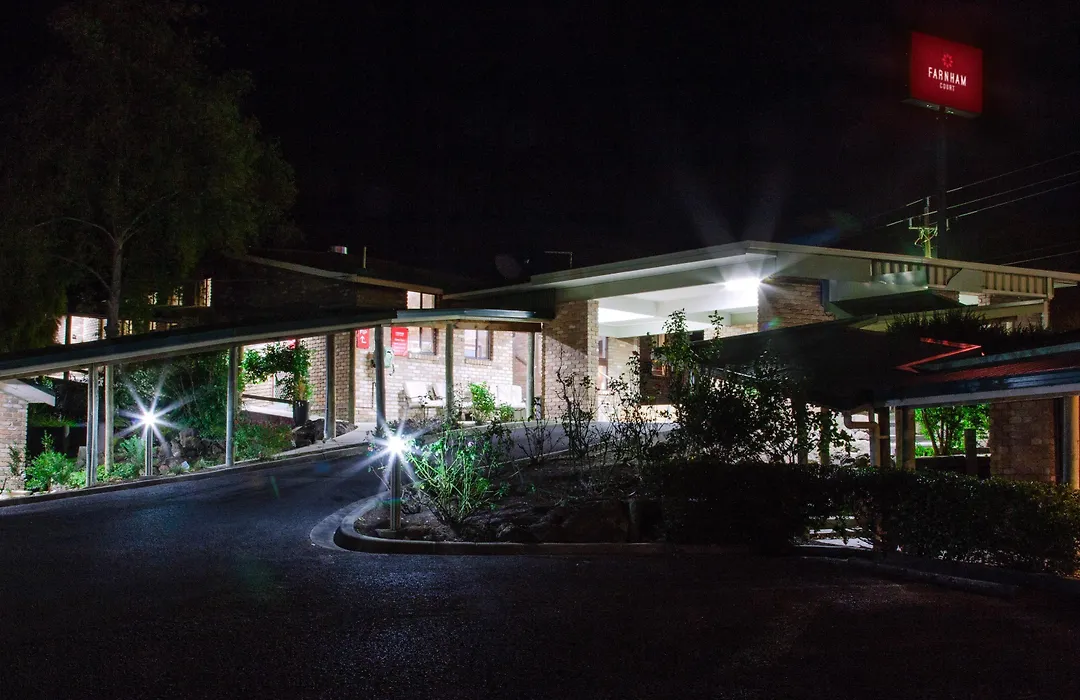 Farnham Court Motel And Restaurant-1