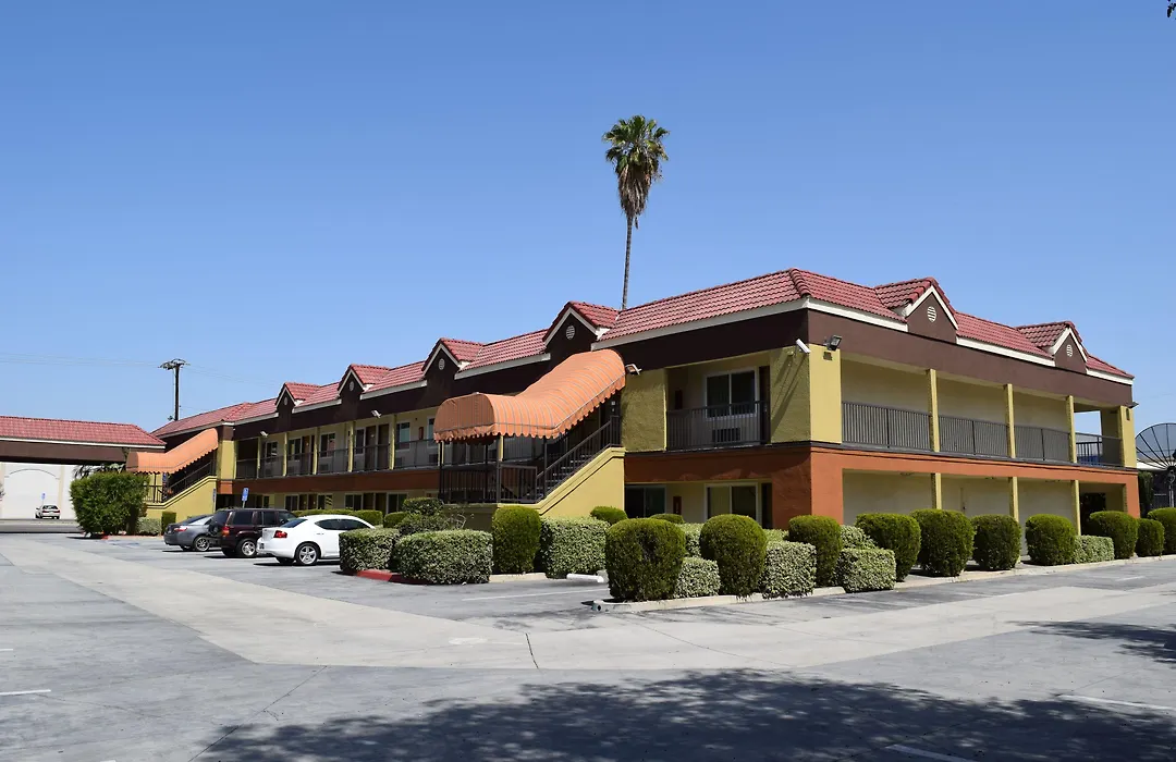 Budget Inn-1