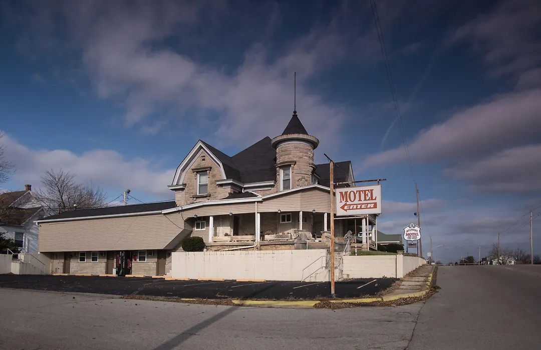 Rosemount Motel-1