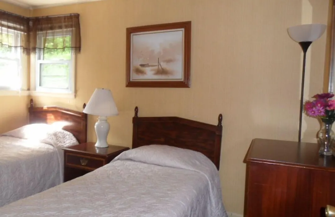 Pinebrook Motel-1