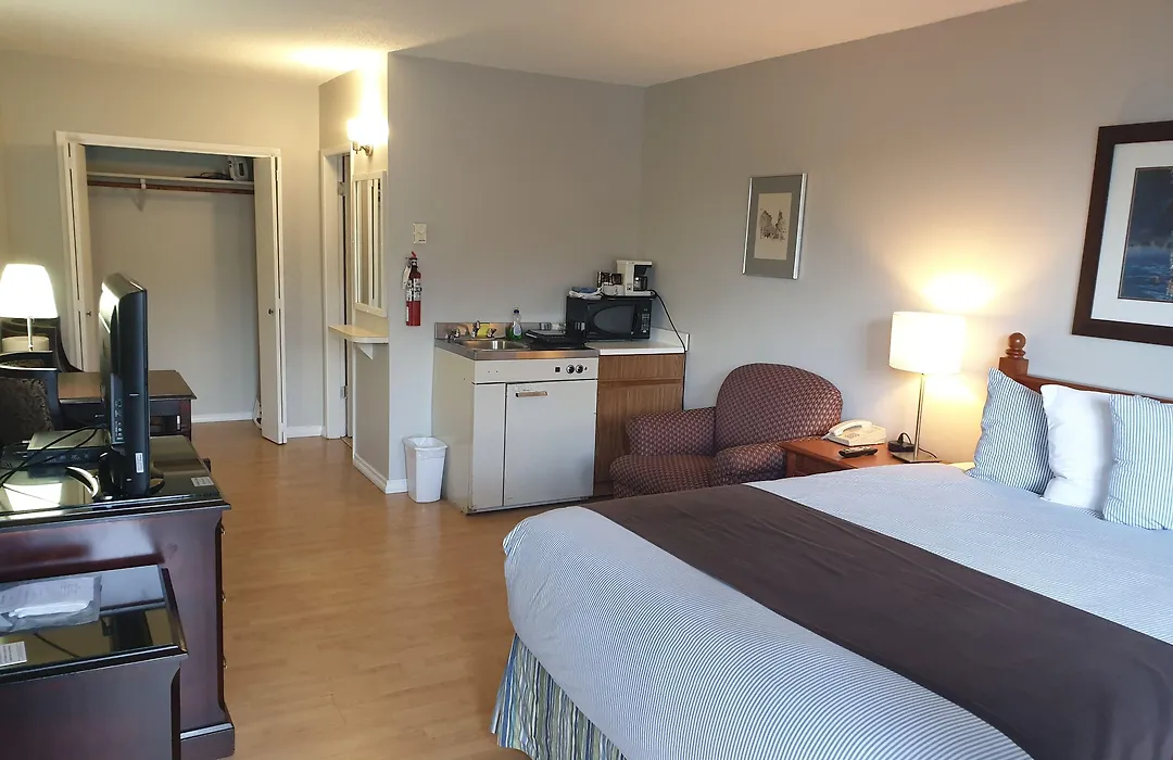 Island View Lodge-1