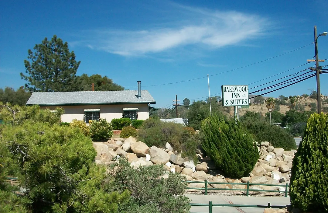 Barewood Inn & Suites-1
