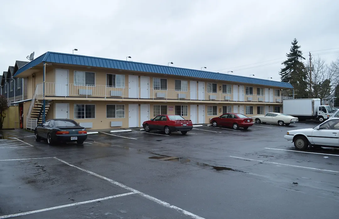 Columbus Motor Inn-1