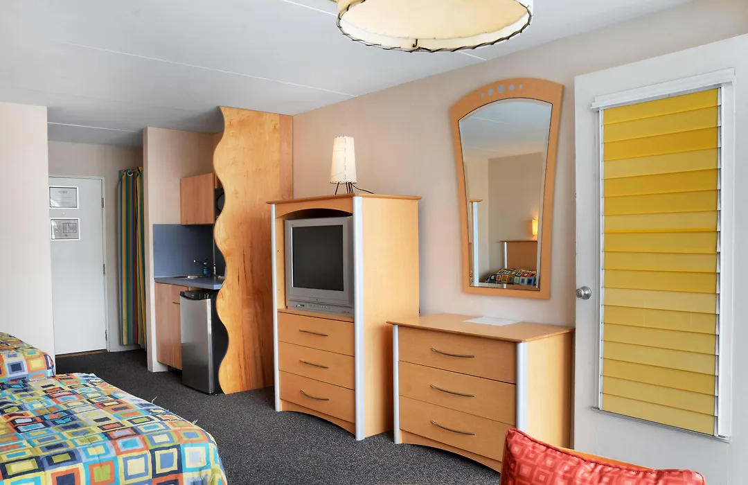 The Jolly Roger Motel-1