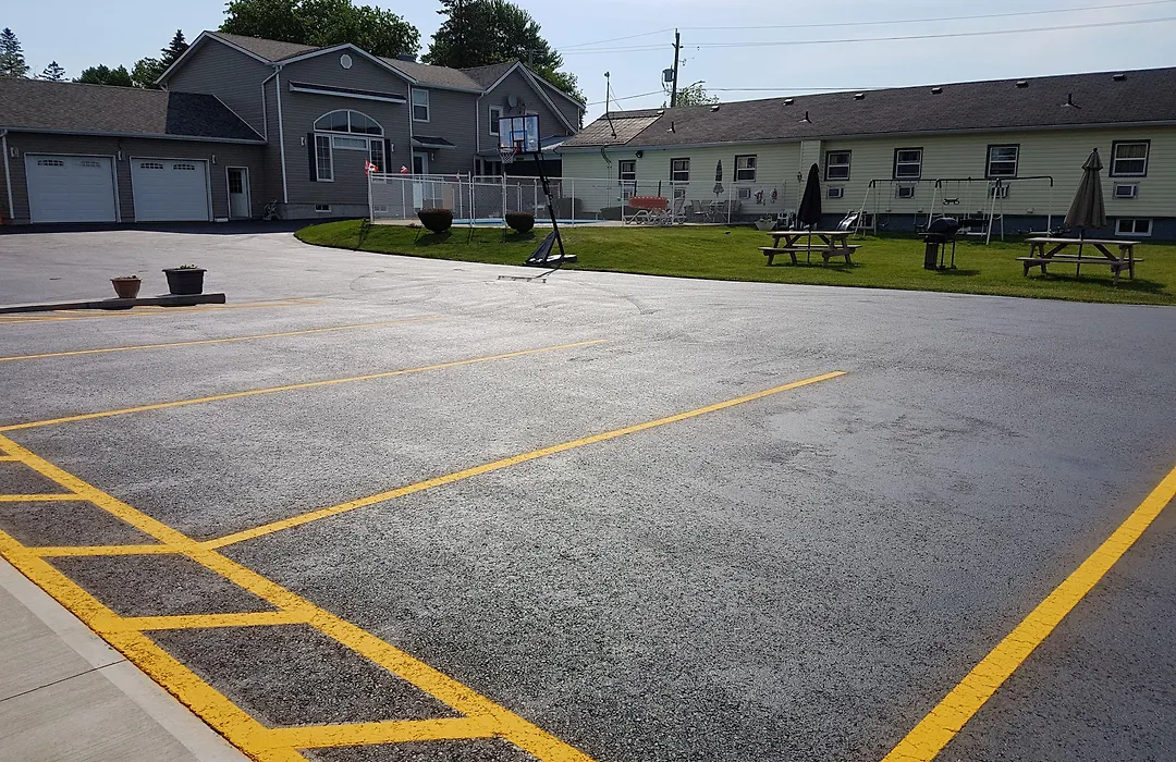 Fox Motor Inn-1