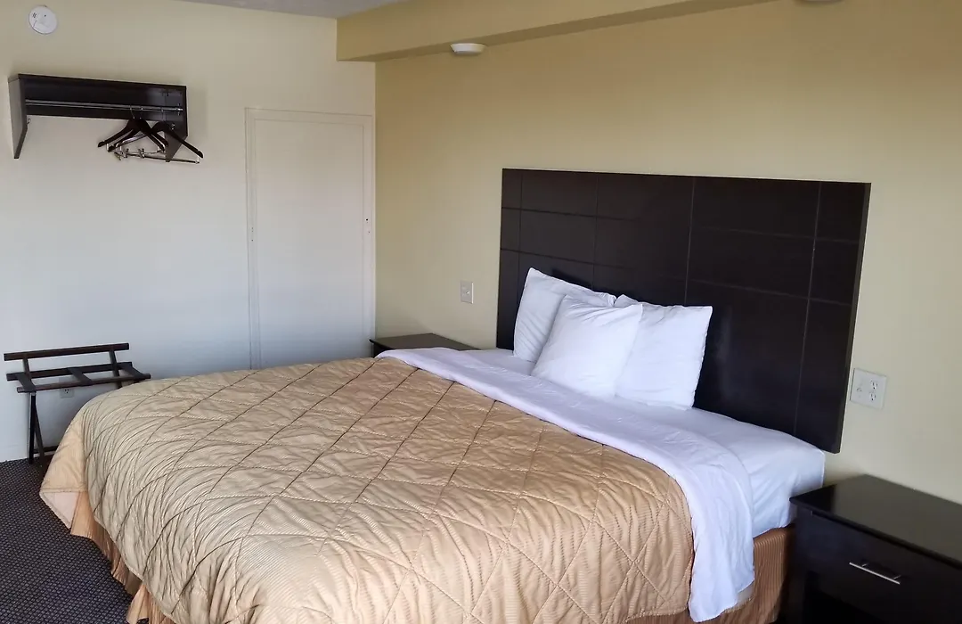 Greenfield Inn-1