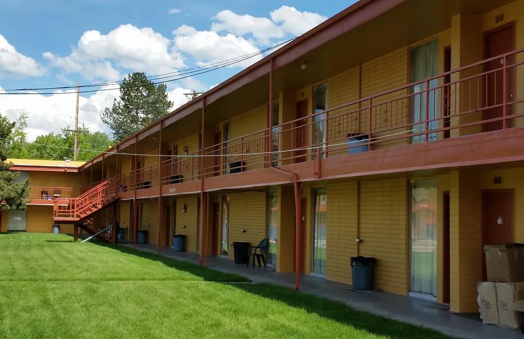 Essex House Motel-1