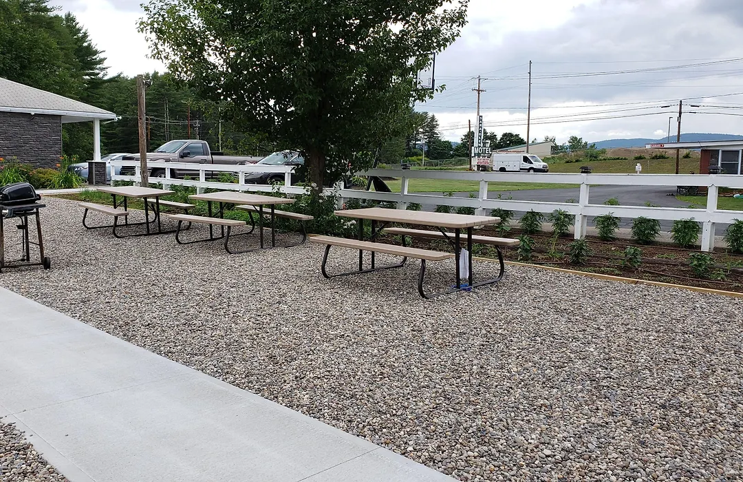 Sara Glen Motel - Saratoga Springs-Glens Falls-1