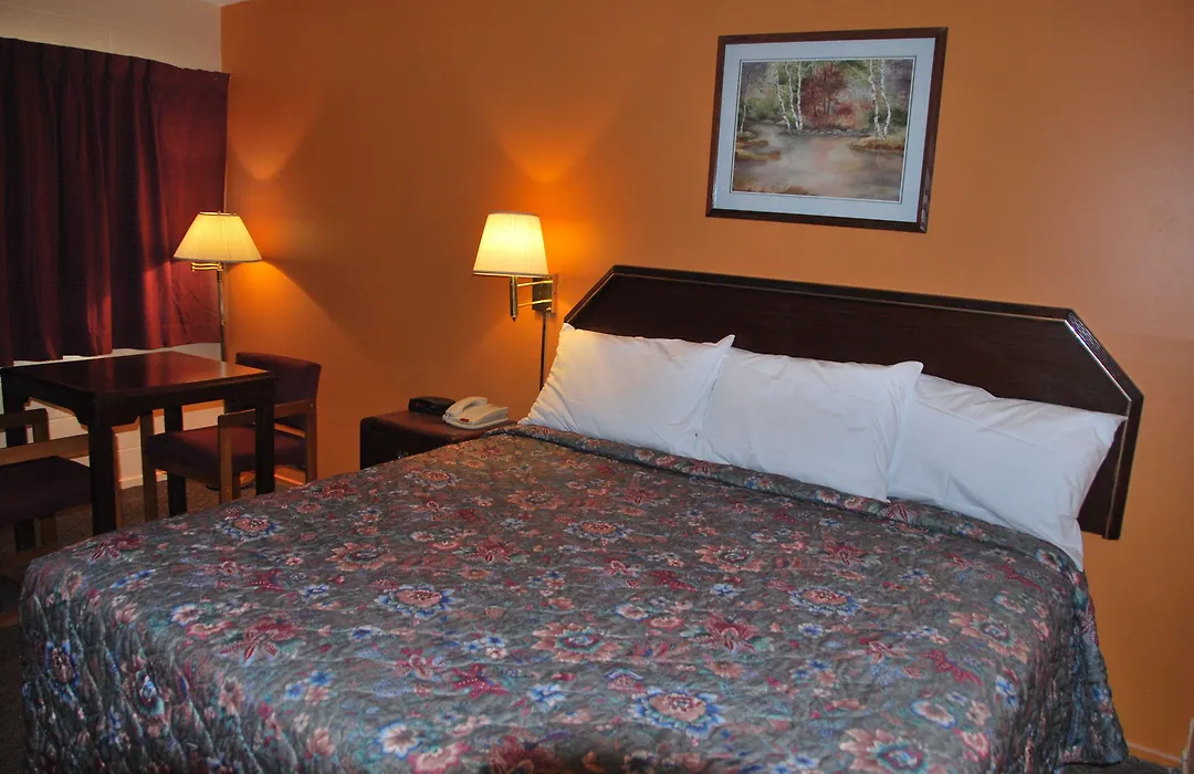 Imperial Motel Cortland-1