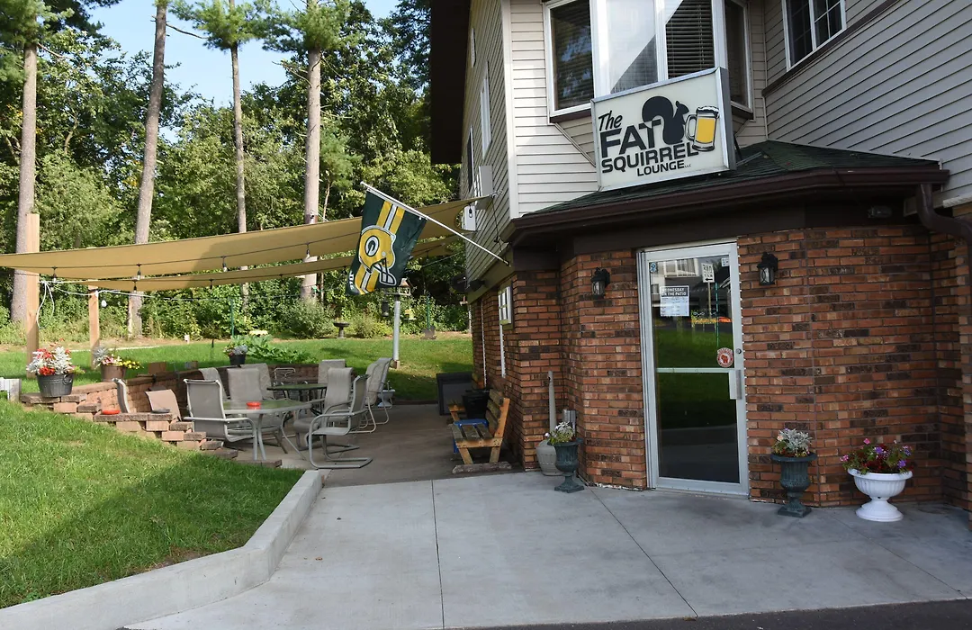 Campus Inn Baraboo-1