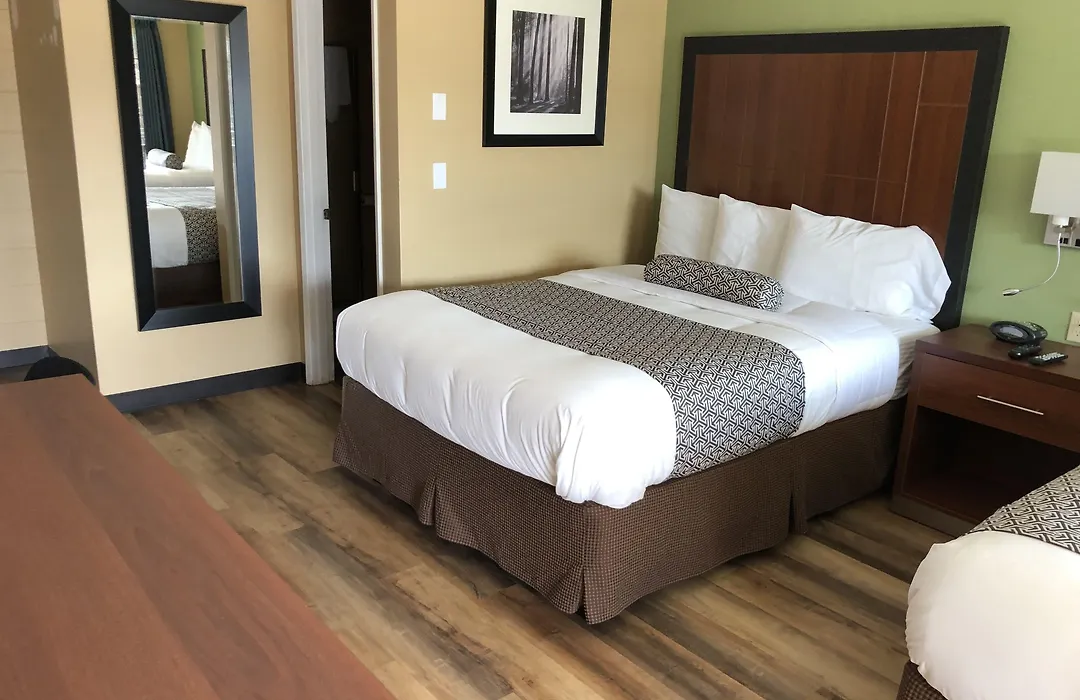 Knights Inn Motel-1