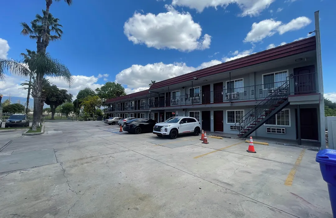 Simplestay Suites - Downtown San Bernardino-1