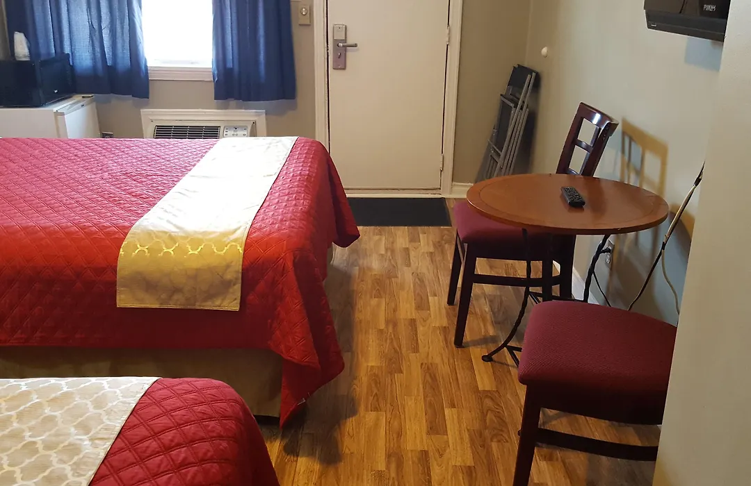 Niagara Inn & Suites-1