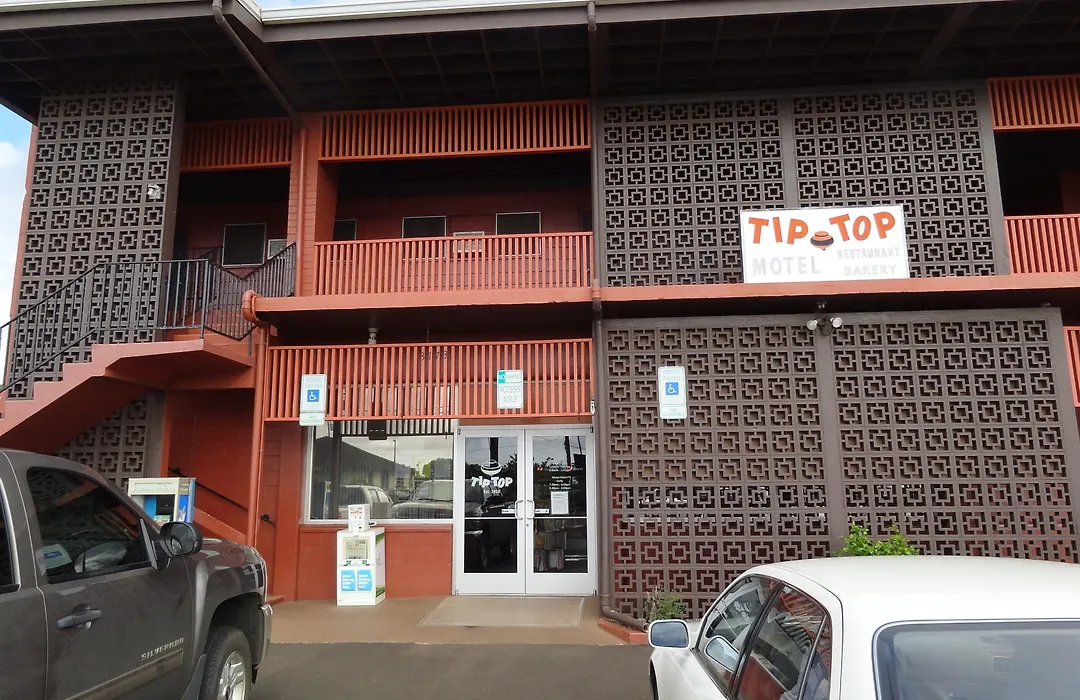 Tip Top Motel-1