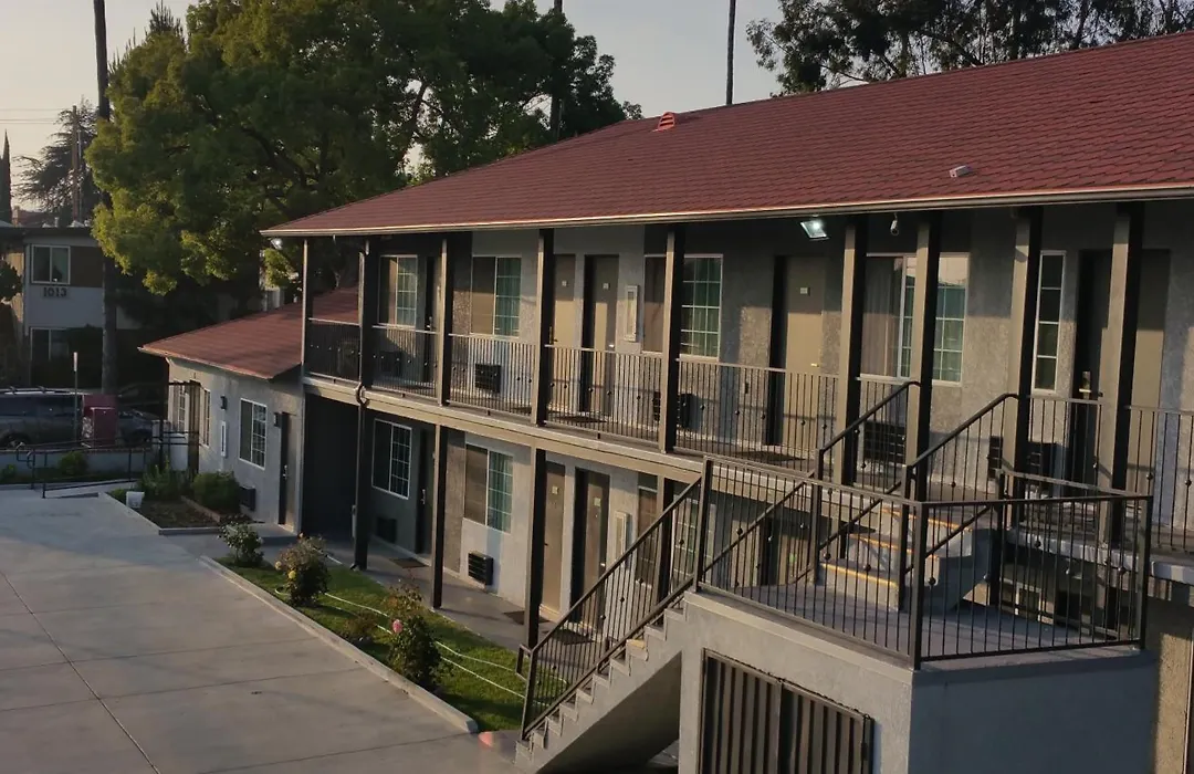 Jewel City Inn-1