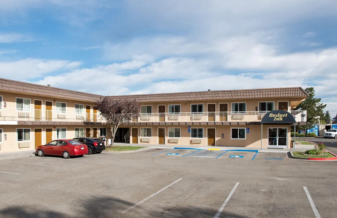 Budget Inn By 101 Bus From Downtown-1
