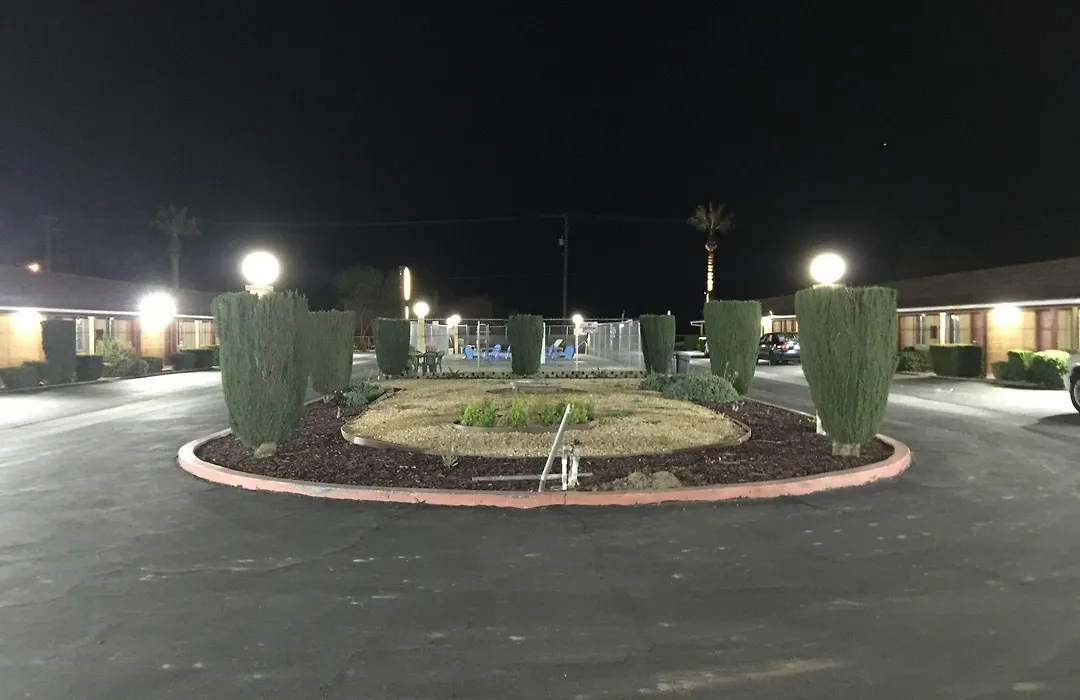 Hacienda Motel-1