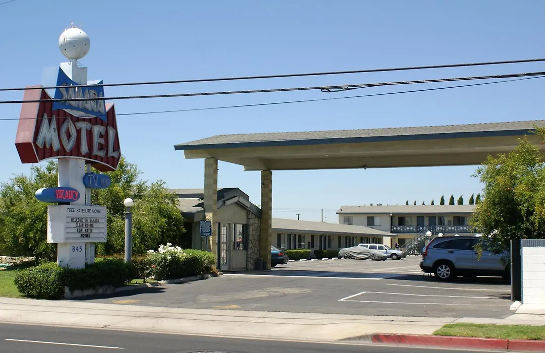 Sahara Motel-1