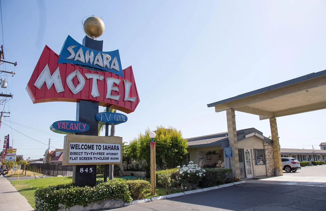 Sahara Motel-1