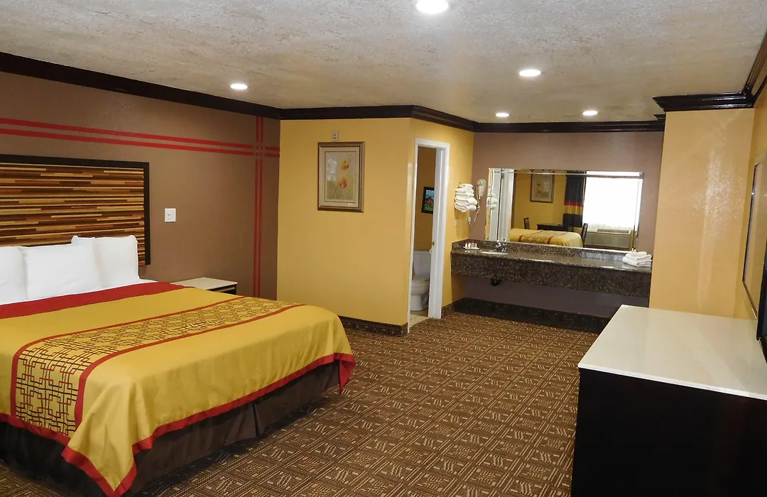 Diamond Inn-1