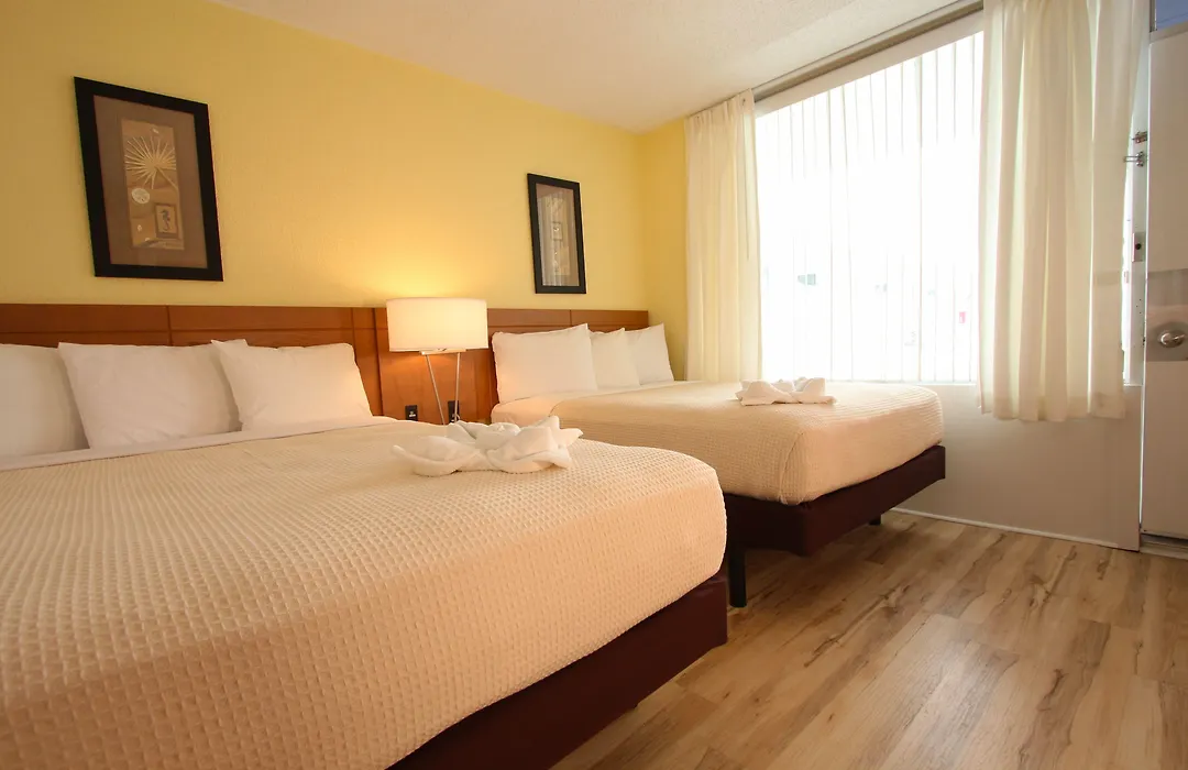 Crusader Oceanfront Resort-1