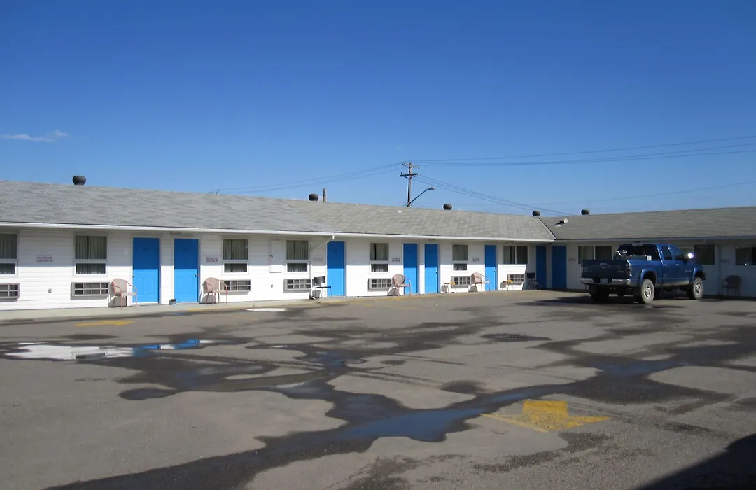 Aries Motel-1