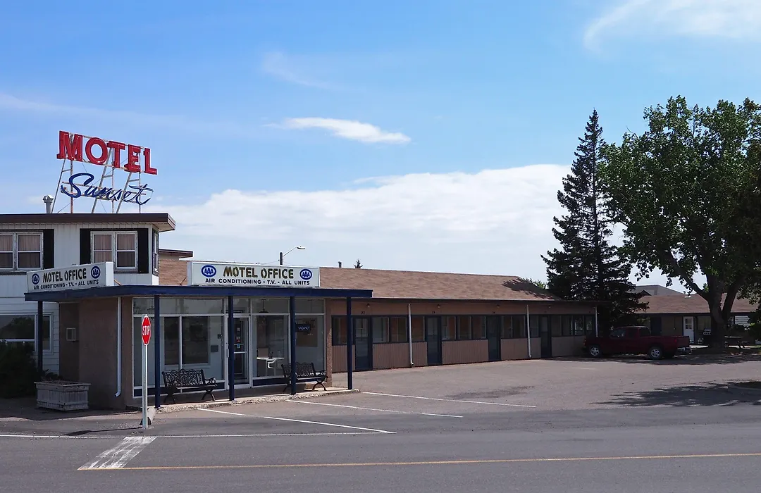 Sunset Motel-1