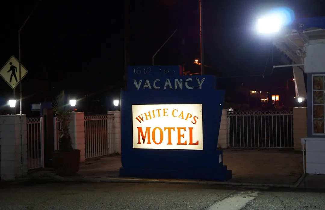 White Caps Motel-1