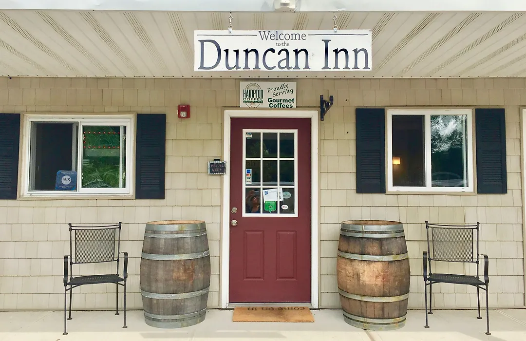 Shorewood Inn-1