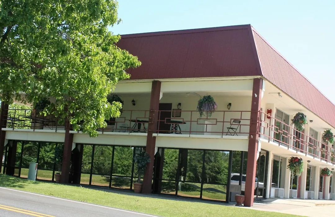 Passion Play Road Inn - Formerly Statue Road Inn-1