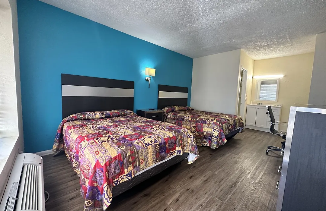 Economy Inn-1