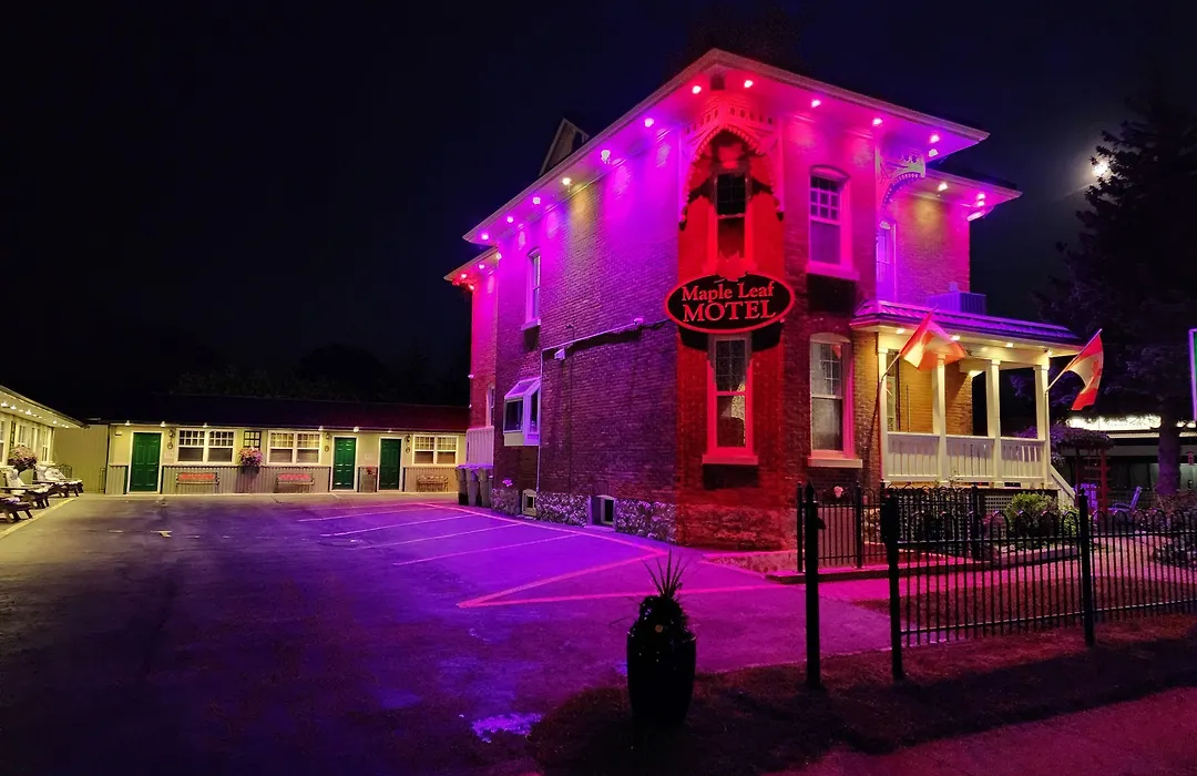 Maple Leaf Motel-1