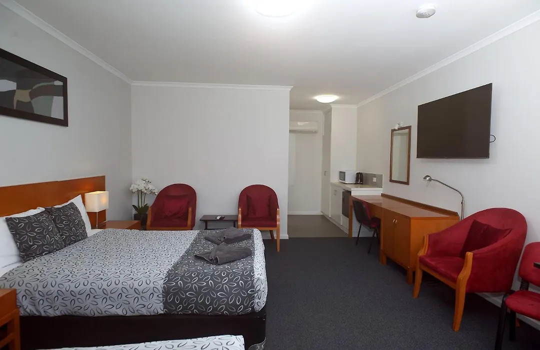 Horsham Mid City Court Motel-1