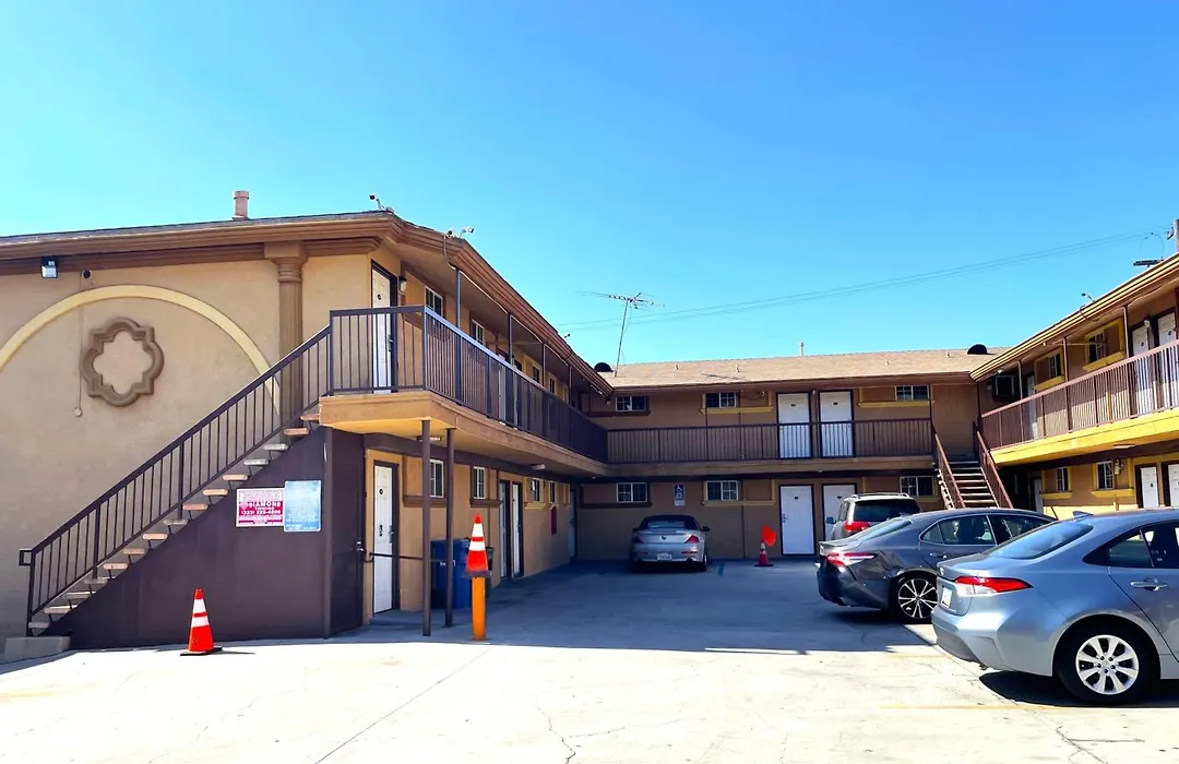 Travel Inn-1