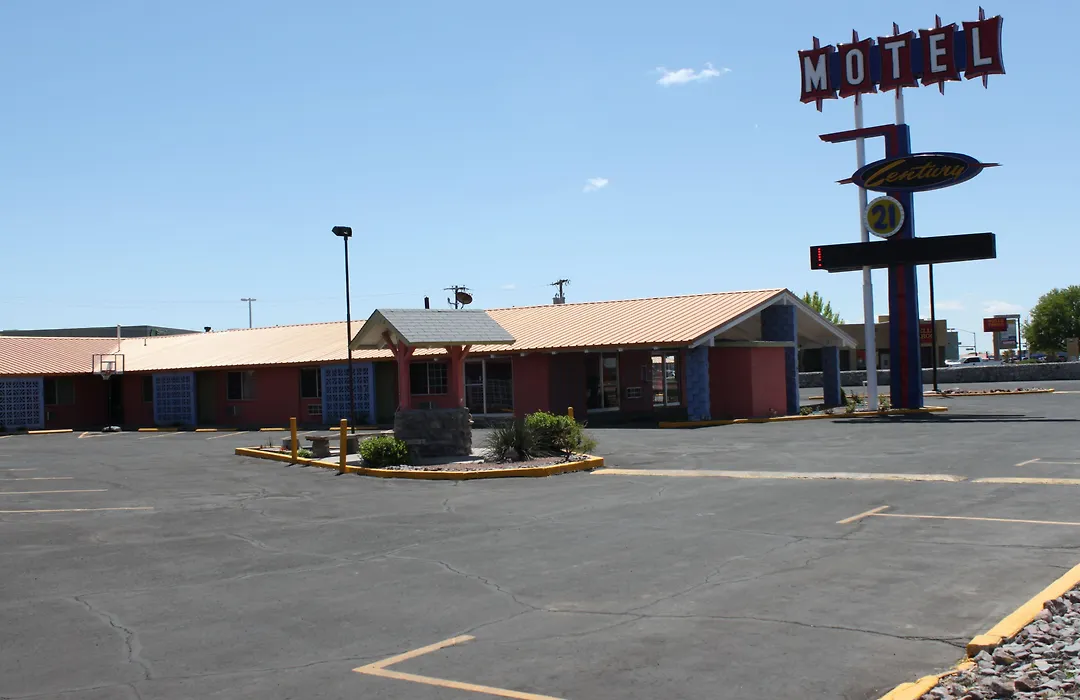 Century 21 Motel-1